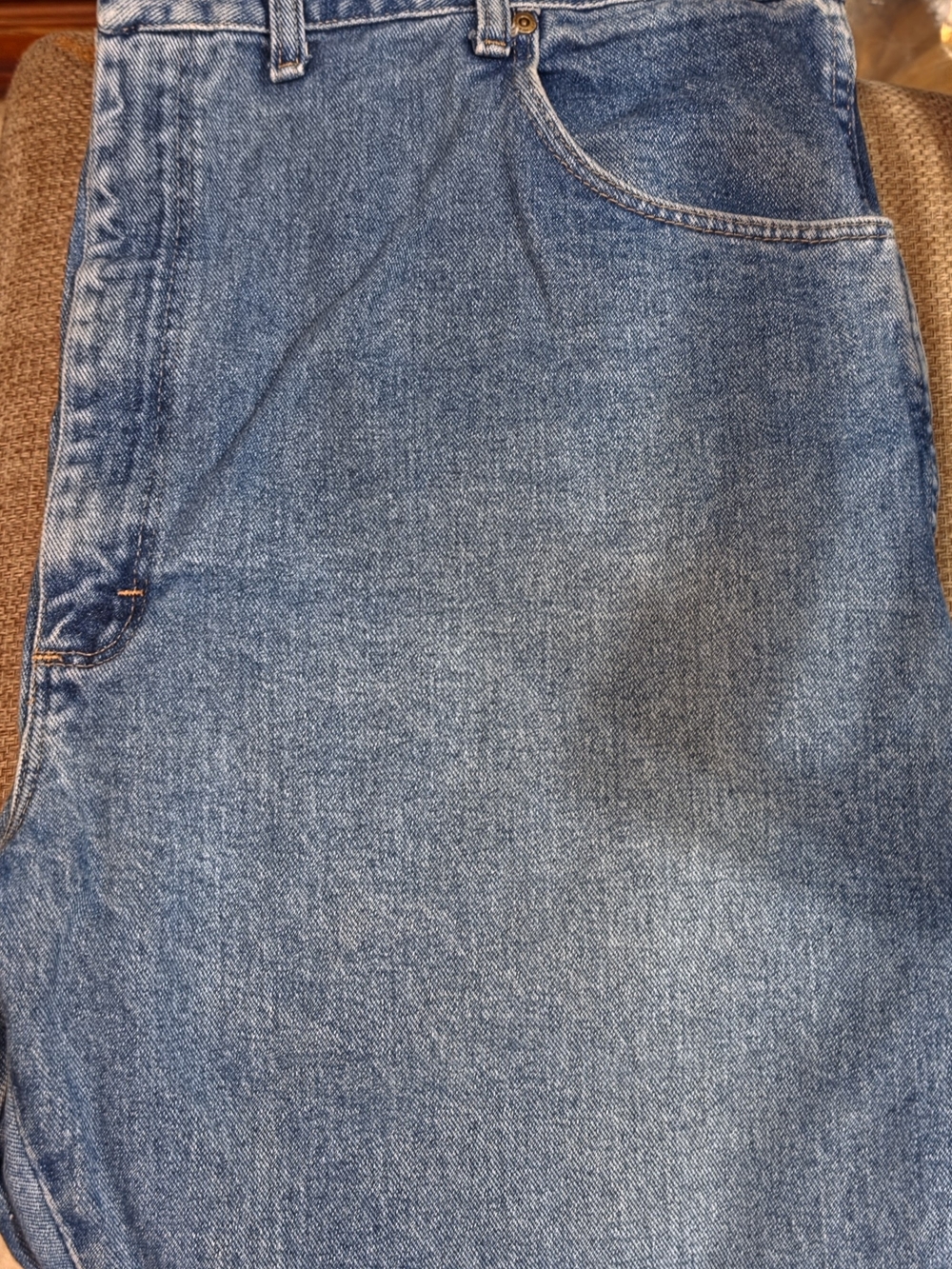 Wrangler Men's Light Blue Relaxed Jeans Size 46